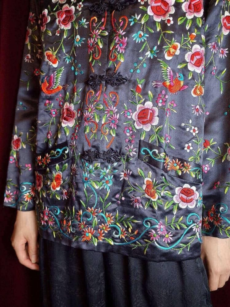 c.1960~70s China Total Embroidery Black Silk Jacket