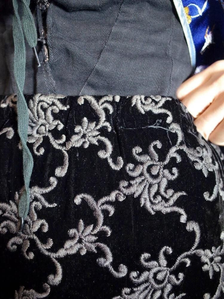 Baroque Embroidery Black Velvet Skirt