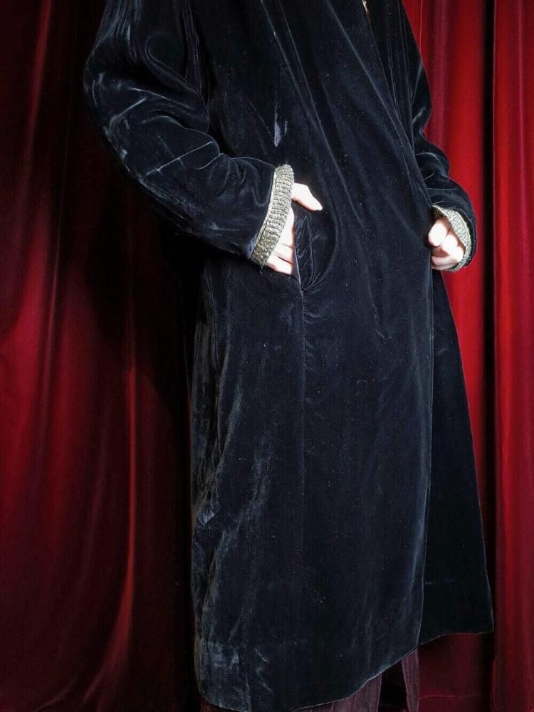 Black Velvet Big Collar Gown Coat