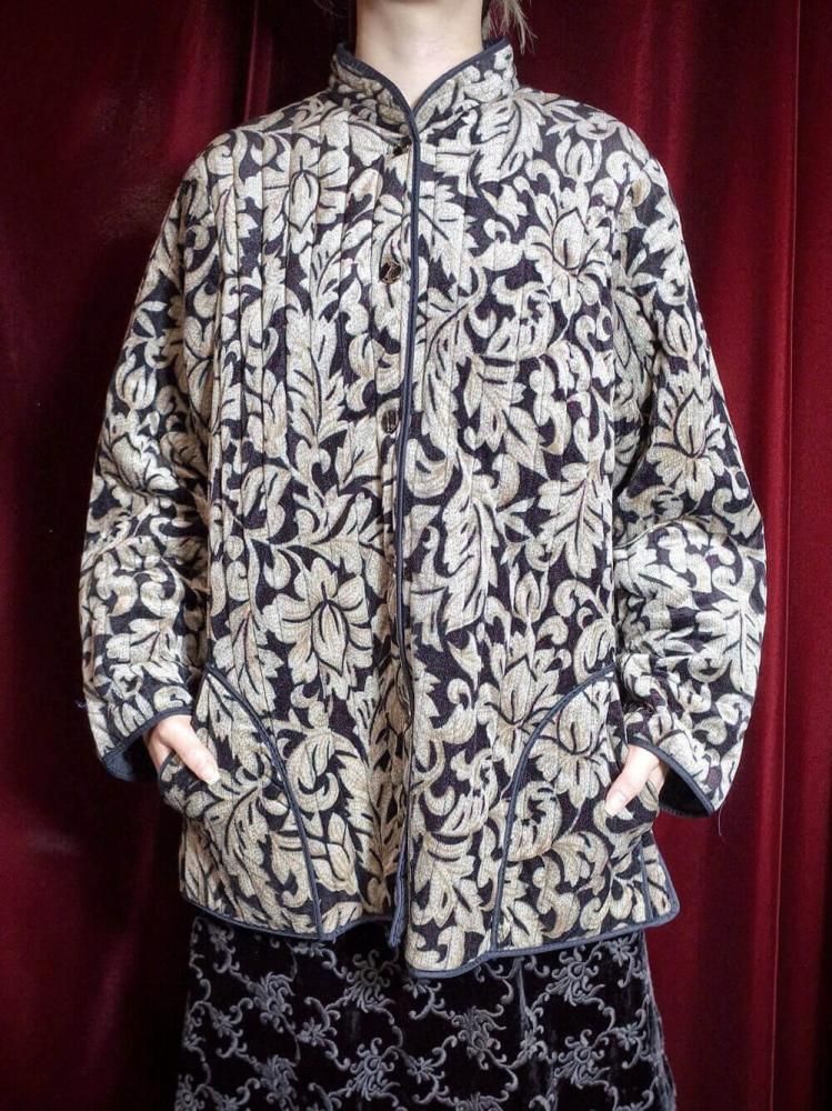 Arabesque Velvet Quilting China Jacket