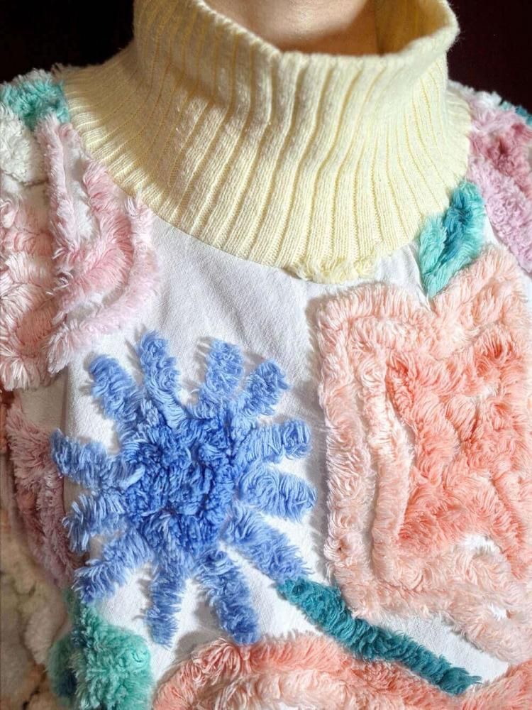 c.1970s Star & Ribbon Chenille Sweat