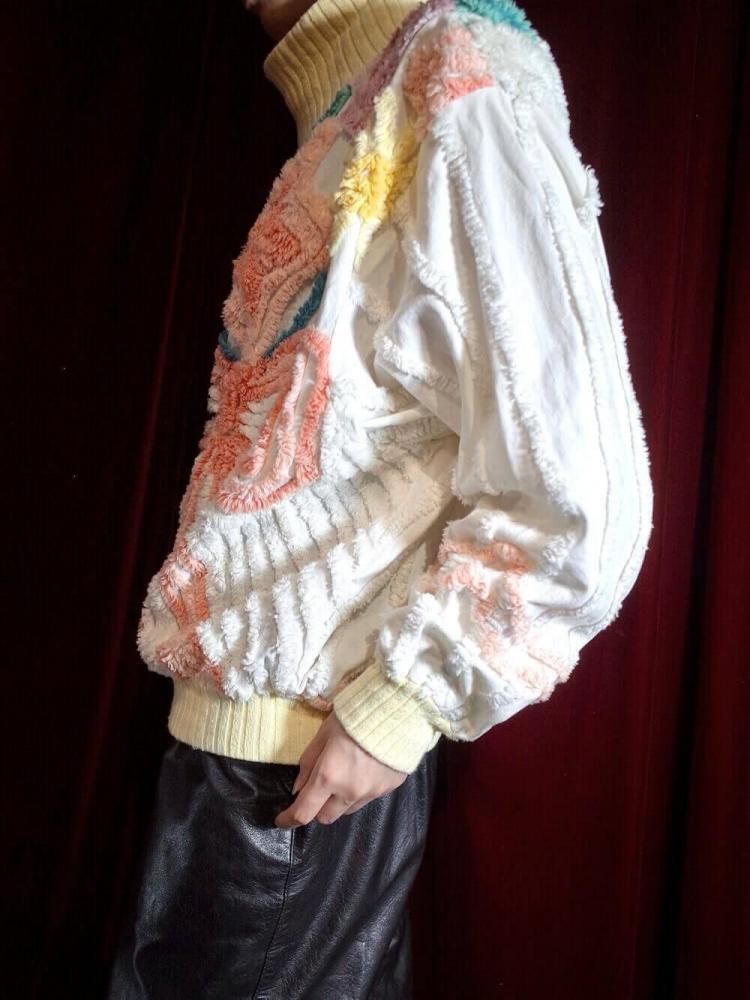 c.1970s Star & Ribbon Chenille Sweat