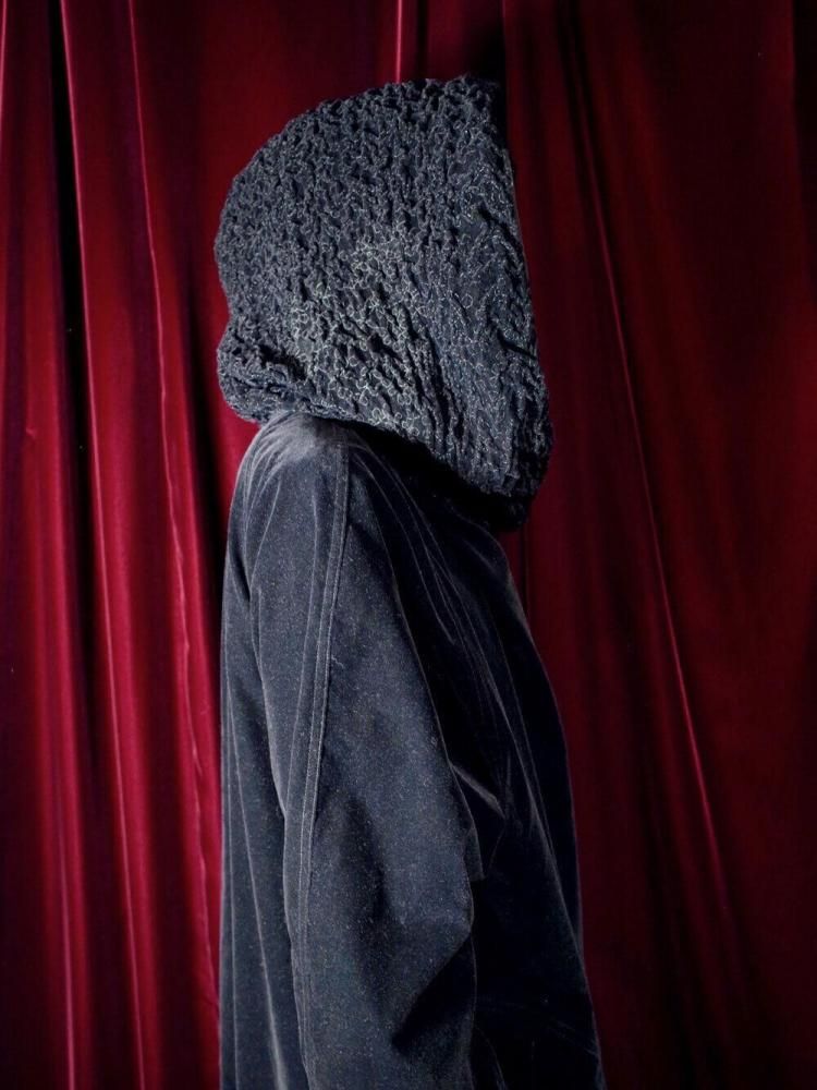 Embroidery Crinkle Big Hoodie Coat / Velvet & Nylon Reversible