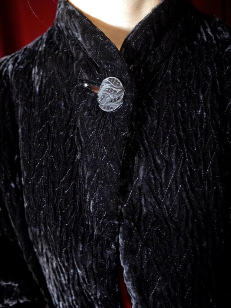 c.1950s Geometric Embroidery Black Silk Velvet Jacket
