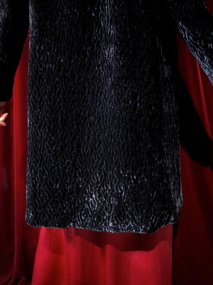 c.1950s Geometric Embroidery Black Silk Velvet Jacket