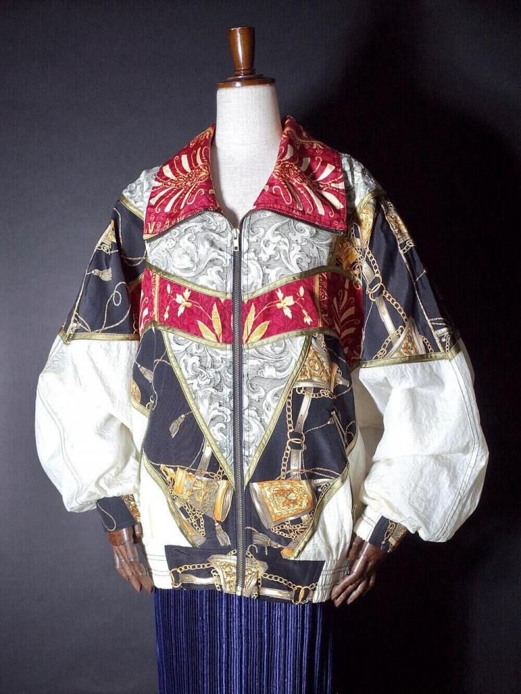 Scarf Arabesque Switch Nylon Blouson