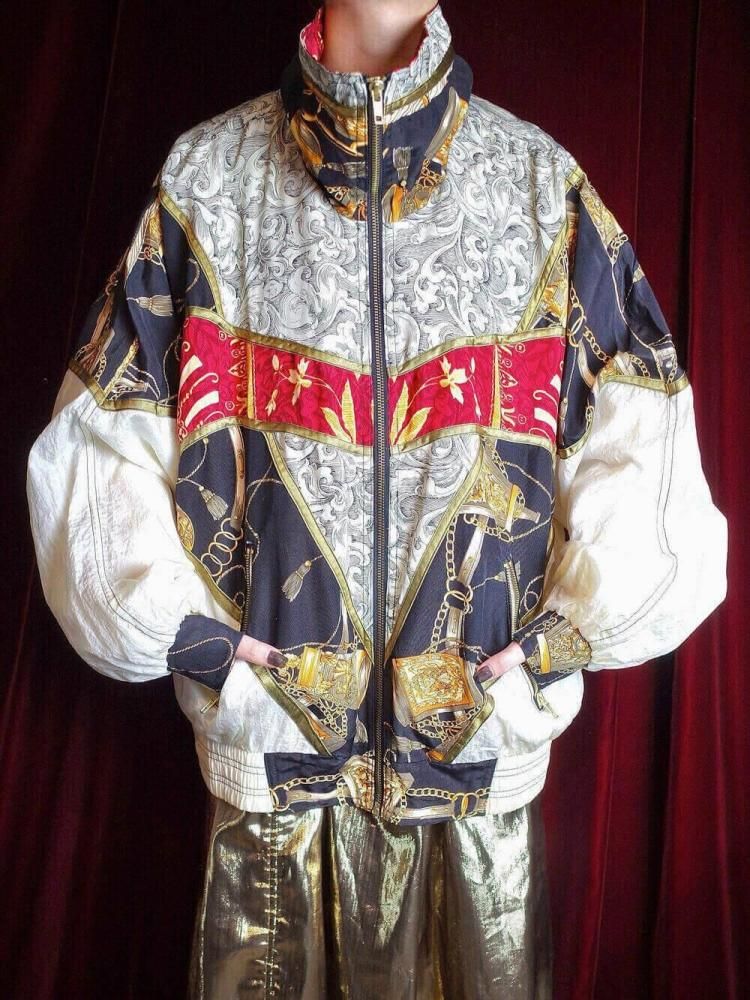 Scarf Arabesque Switch Nylon Blouson
