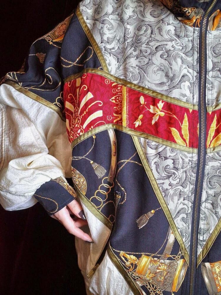 Scarf Arabesque Switch Nylon Blouson