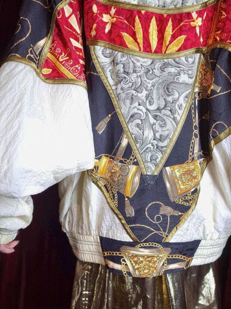 Scarf Arabesque Switch Nylon Blouson