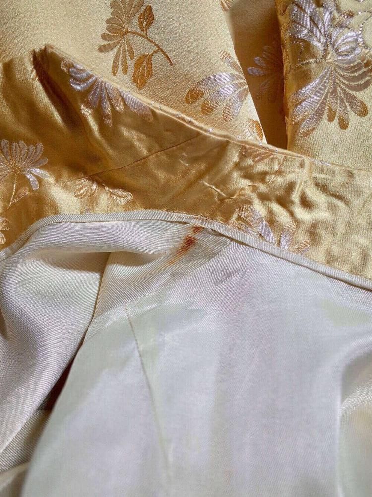 "Embroidery & Tassel" Jacquard China Gown Jacket