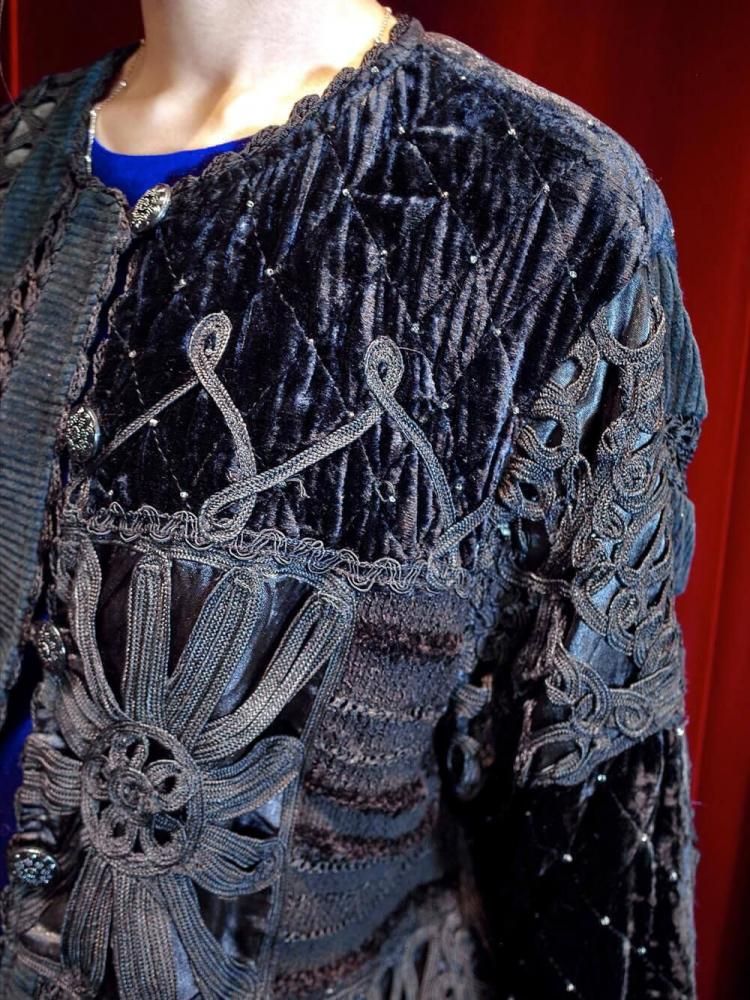 Code Embroidery  Velvet Quilting Switch Jacket