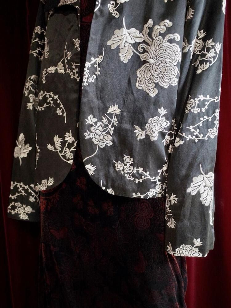 Black Silk  White Embroidery China Jacket