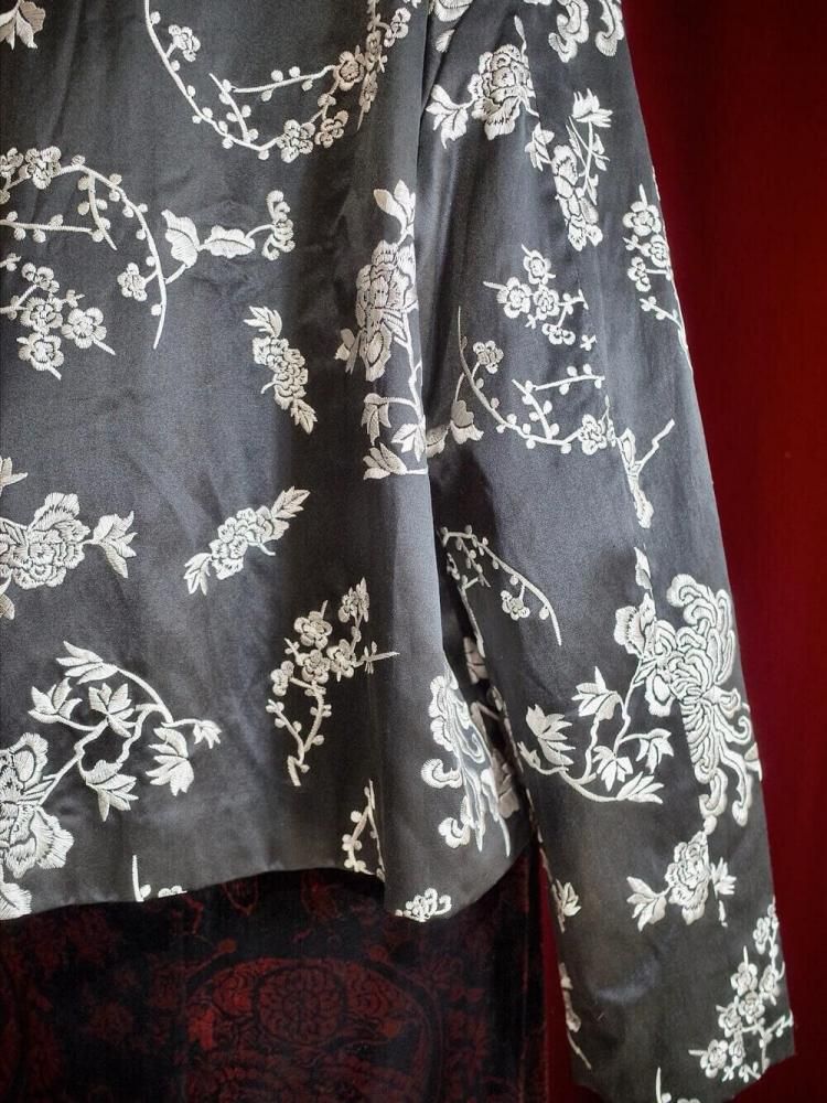 Black Silk  White Embroidery China Jacket