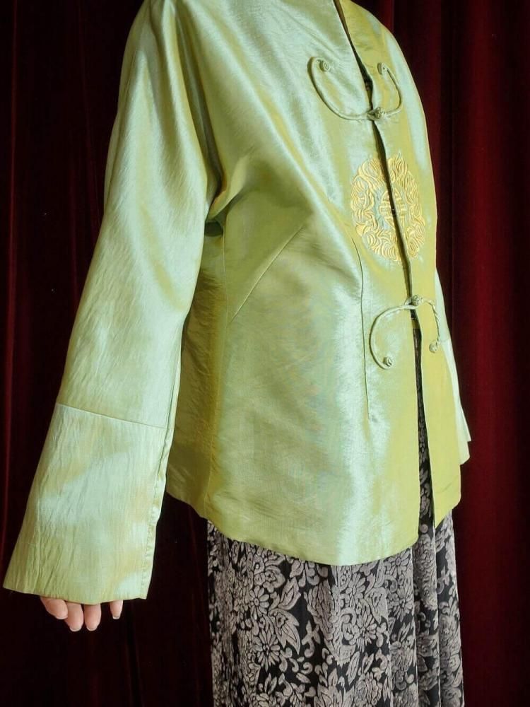 и Mint Green Embroidery China Jacket