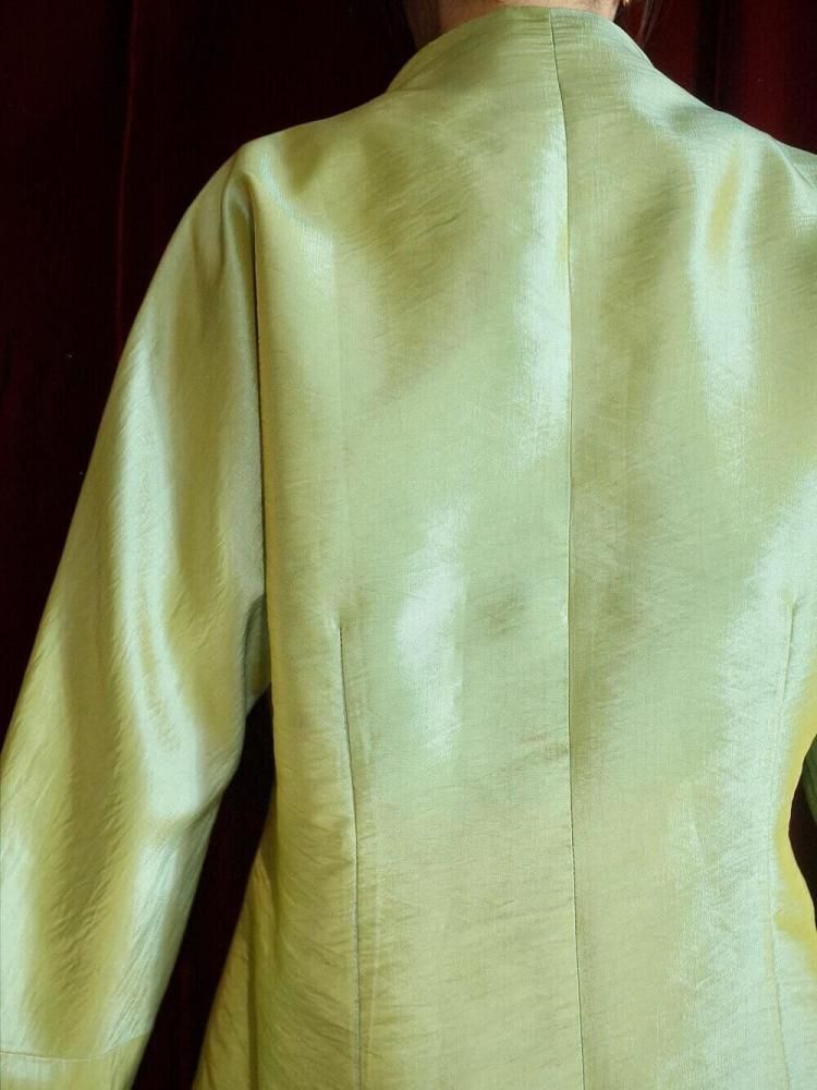 и Mint Green Embroidery China Jacket