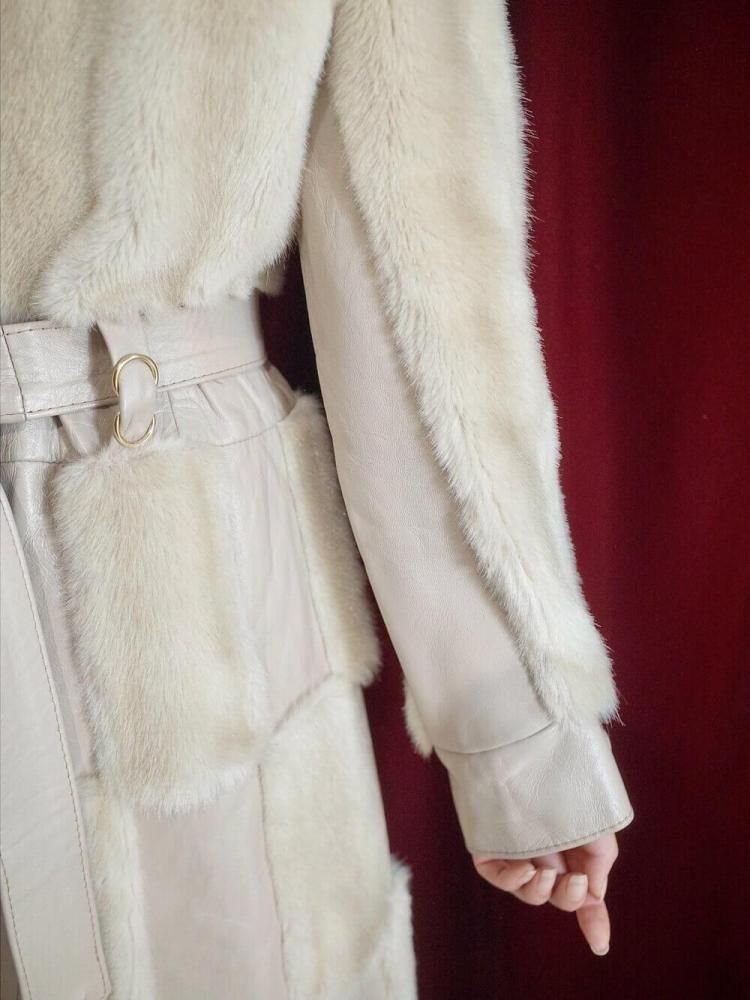 "Mede in ENGLAND" Faux fur  Genuine Leather Square Switch Coat