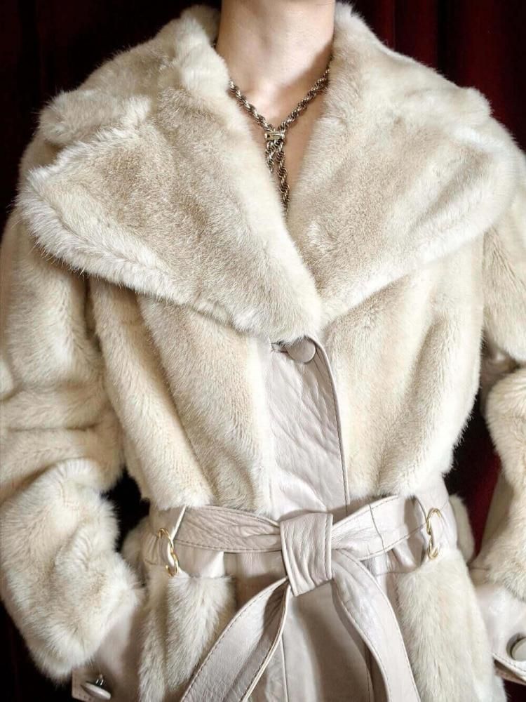 "Mede in ENGLAND" Faux fur  Genuine Leather Square Switch Coat