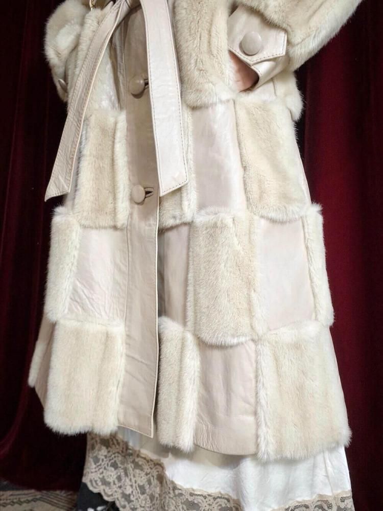 "Mede in ENGLAND" Faux fur  Genuine Leather Square Switch Coat