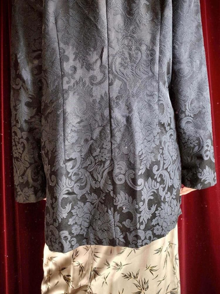 Black Jacquard Arabesque China Jacket