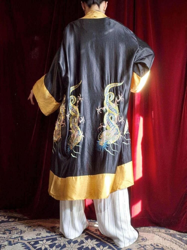 c.1950s Oriental Four Dragons Embroidery Gown