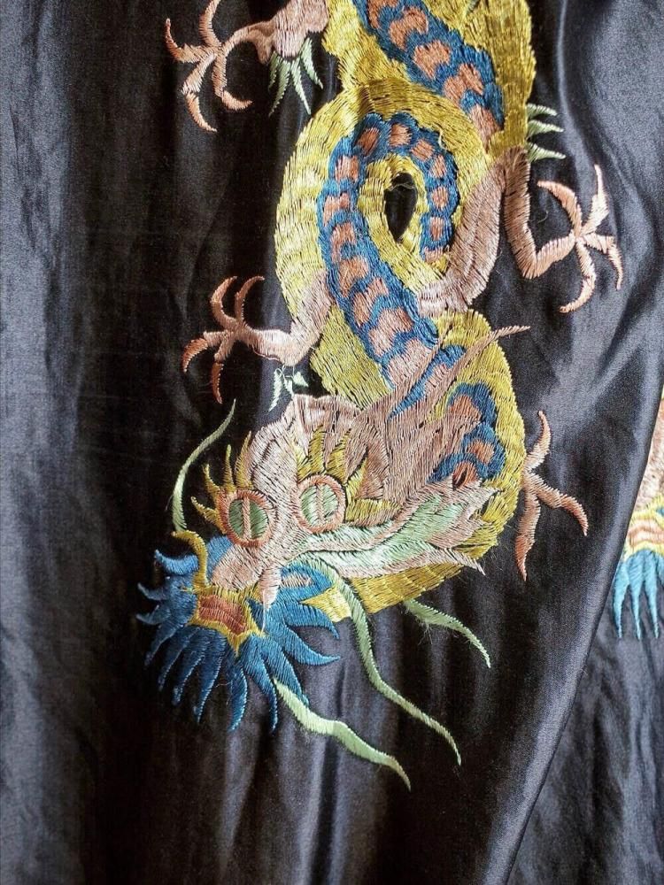 c.1950s Oriental Four Dragons Embroidery Gown