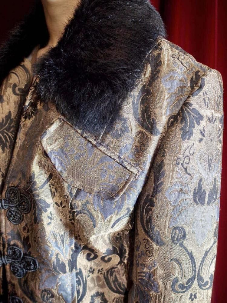 Bronze Arabesque Fur Collar  China Buttons Jacket