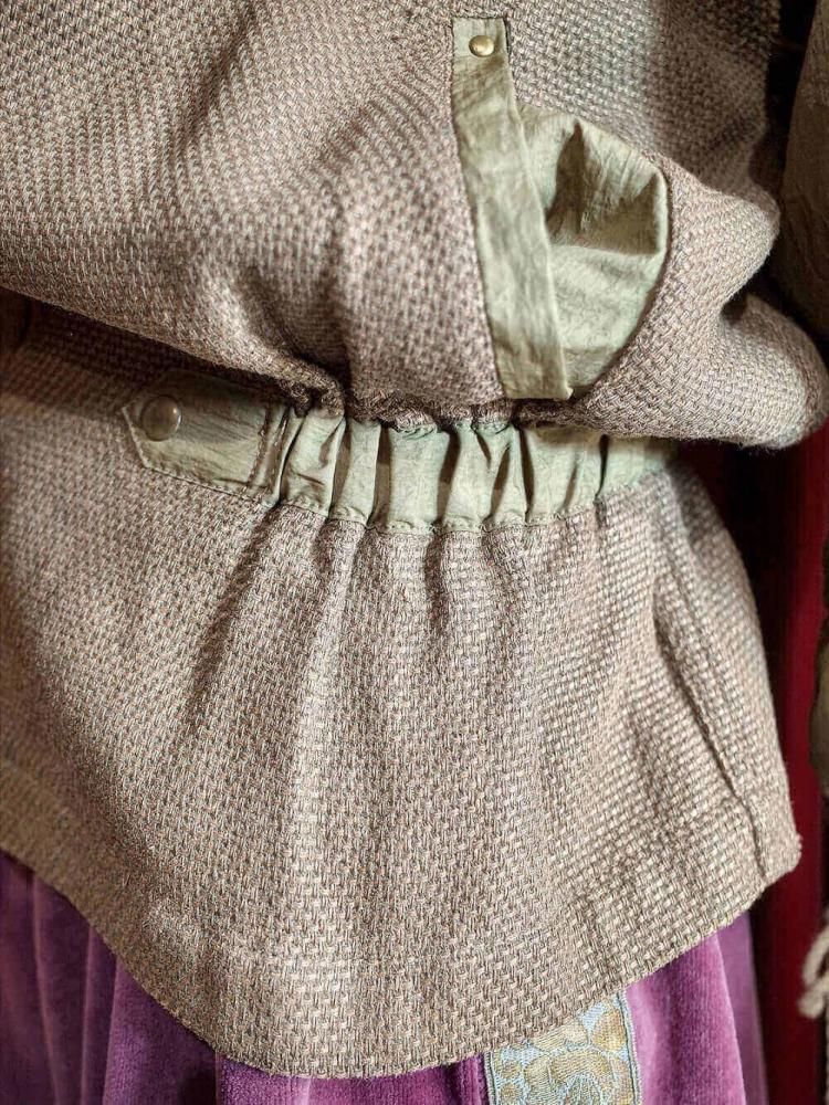 Shirring Sleeves & Split Hood Contrasting Materials Blouson