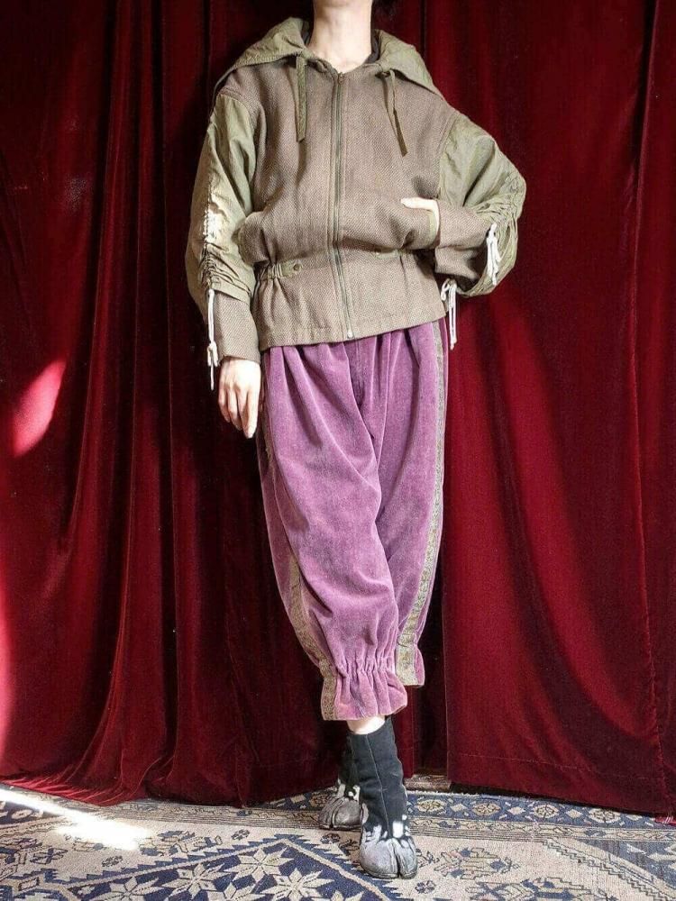 Shirring Sleeves & Split Hood Contrasting Materials Blouson