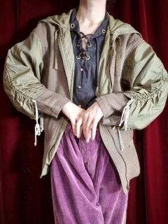 Shirring Sleeves & Split Hood Contrasting Materials Blouson