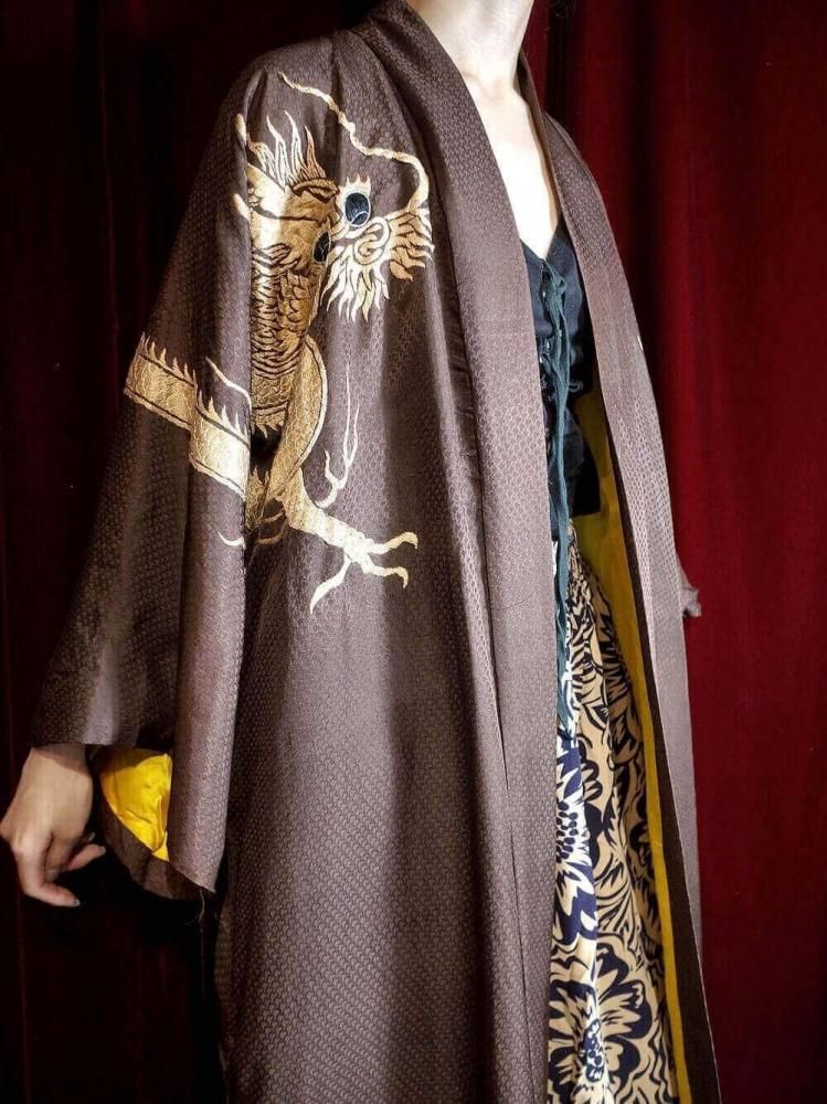 c.1950s Embracing Dragon Embroidery Gown