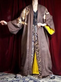 c.1950s Embracing Dragon Embroidery Gown