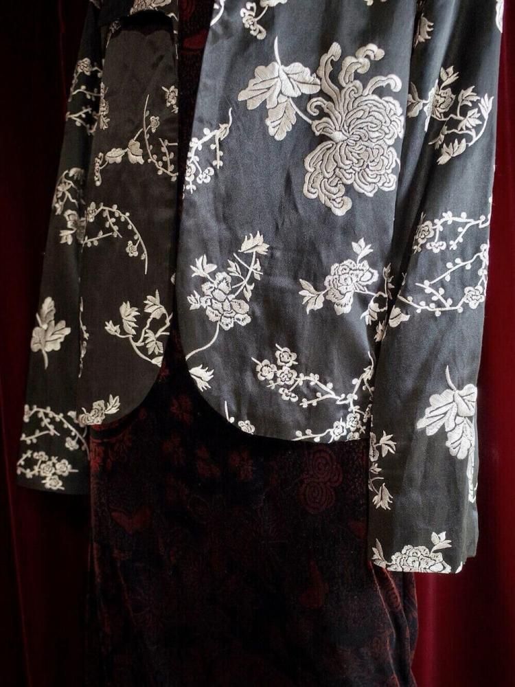 Black Silk  White Embroidery China Jacket