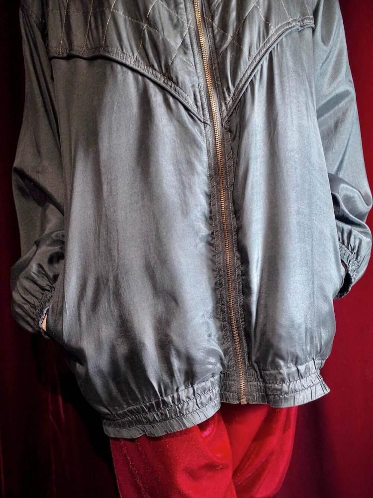 Black Silk �� Gold Stitch Quilting Blouson