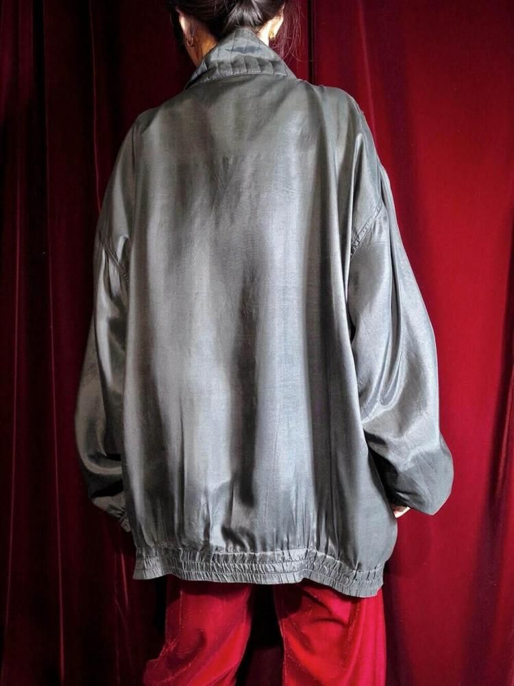 Black Silk �� Gold Stitch Quilting Blouson