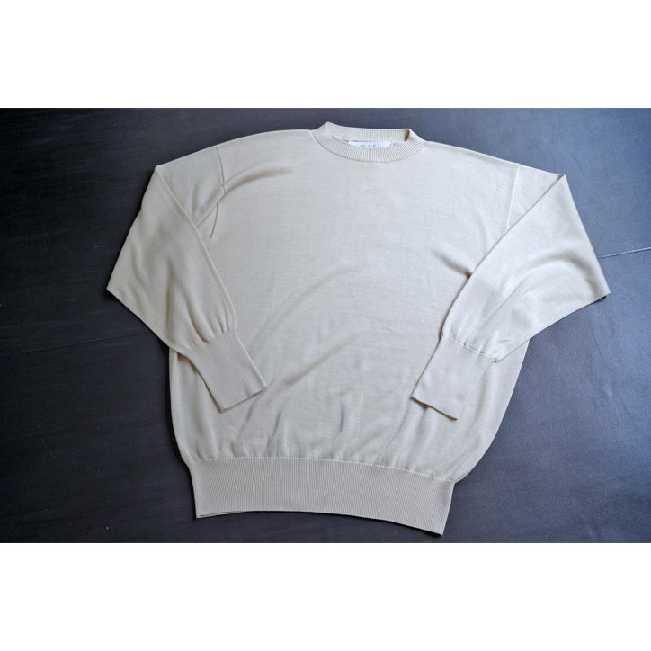 Olde H & Daughter SILK PLAIN STICH CREW NECK LONG SLEEVE CHAMPAGNE -