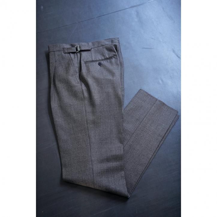 Fendart/ե1tuck Trousers  Side adjuster Wool Sharkskin Brown