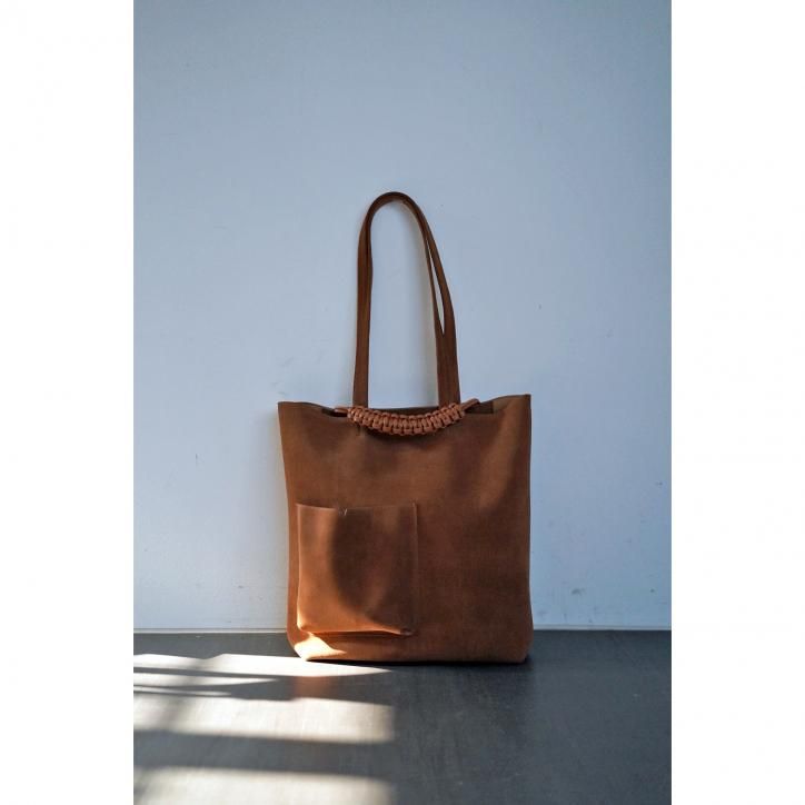 SAGAN VIENNA/ʡPAZAR BOOK TOTE SUEDE CAMEL