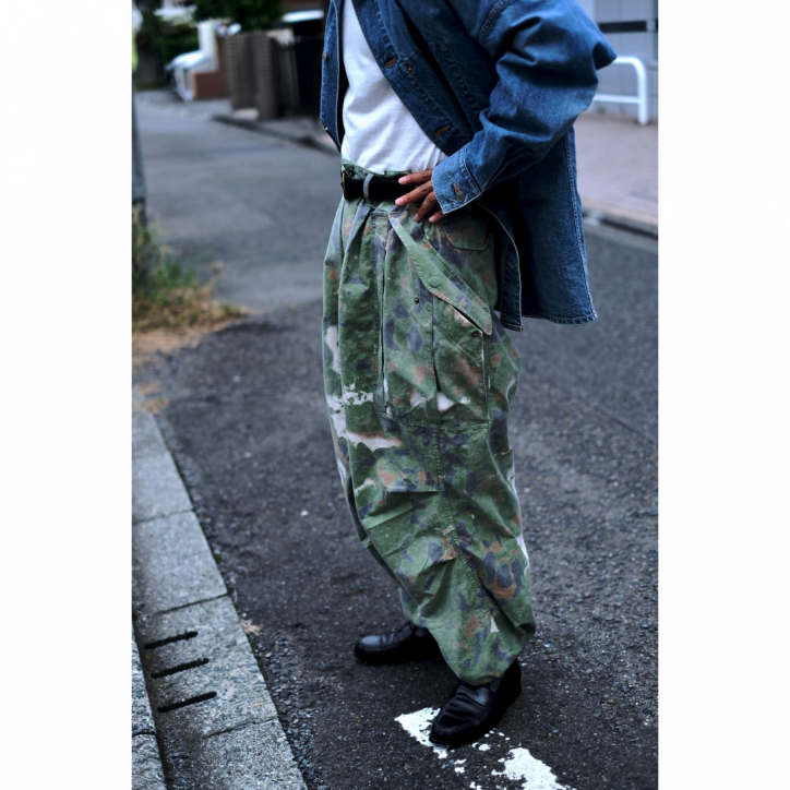 パンツ Gurank Cargo pants camouflage Gurank - Cargo pants camouflage - BLUE NEON