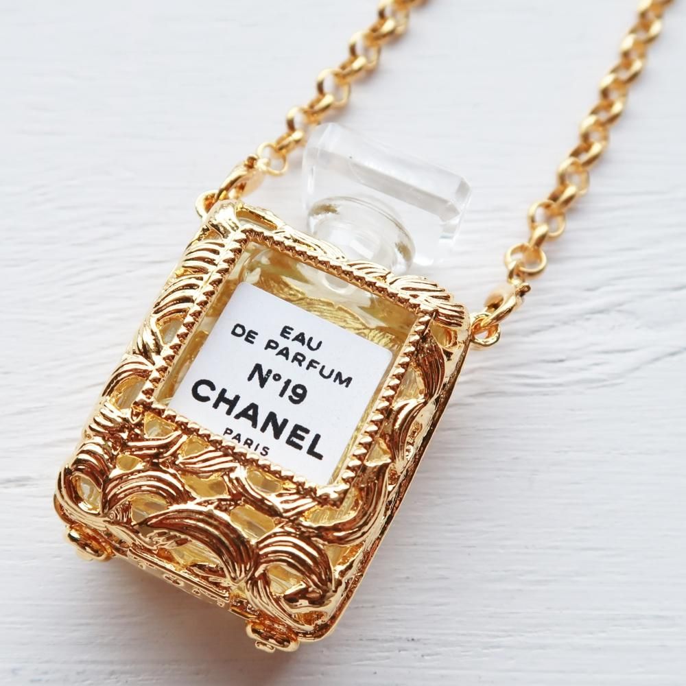 CHANEL vintage （シャネル　ヴィンテージ）PERFUME BOTTLE NECKLESS 香水瓶 チェーン ネックレス　COCO -  vintage & select shop The Delight shop