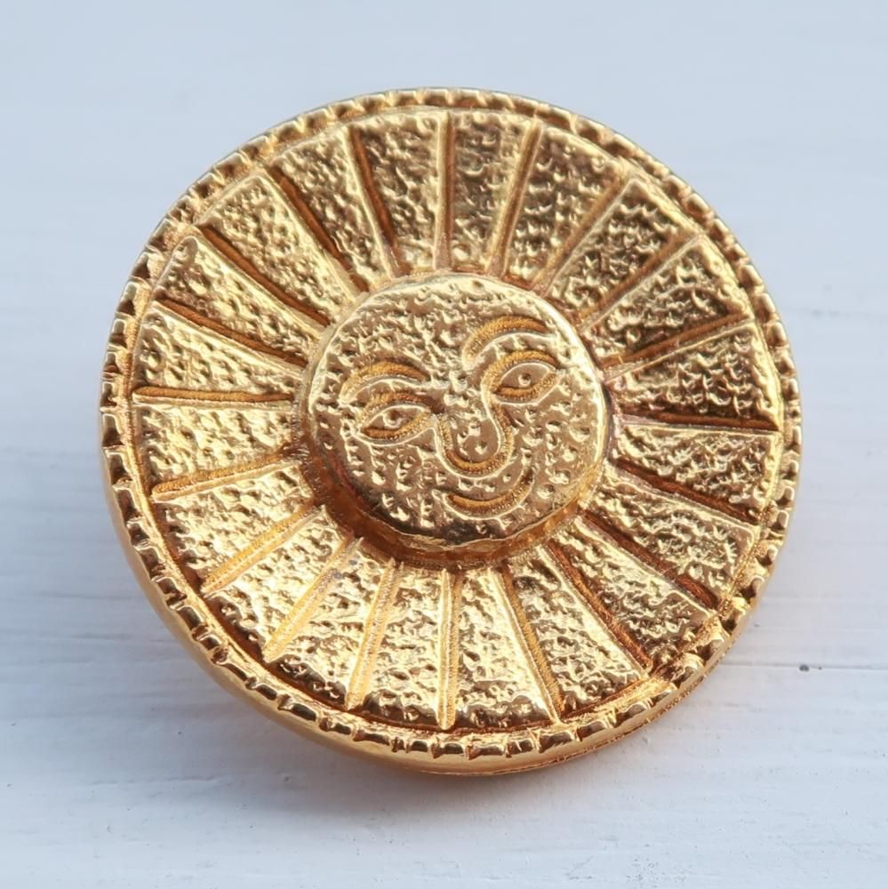 998-1 CHANEL（ヴィンテージ シャネル）スマイル 太陽 ボタン