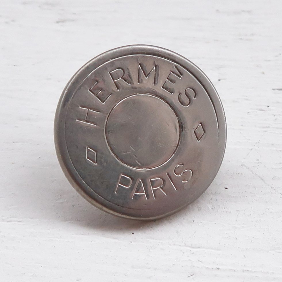 HERMESエルメス　ボタン30年以上前の物です