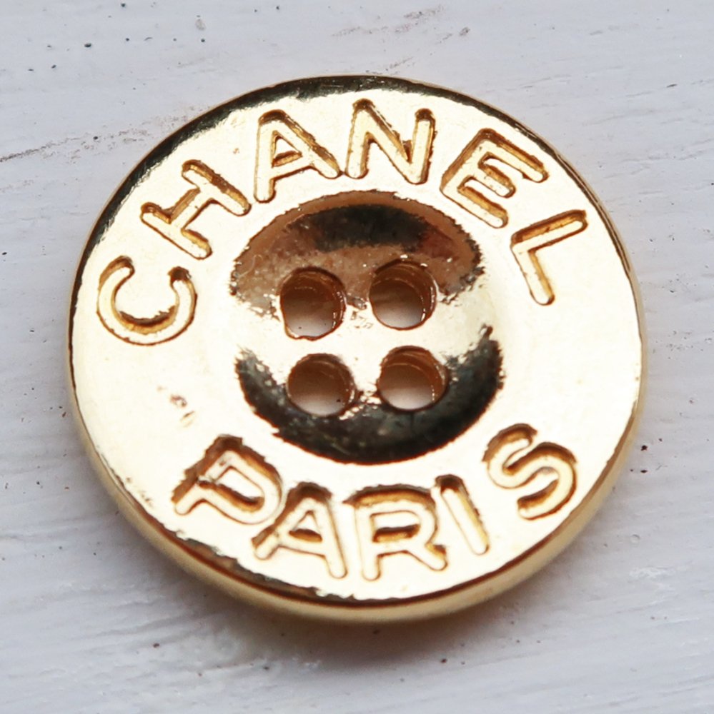 1059 CHANEL（ヴィンテージ シャネル） CHANEL PARIS ロゴ ボタン 