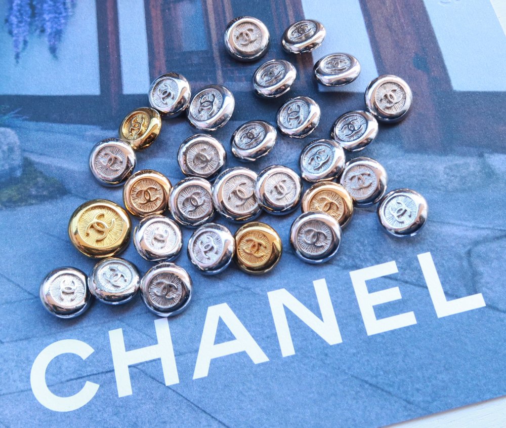 1086-2 CHANEL（ヴィンテージ　シャネル） COCOマーク　ボタン　シルバー - vintage & select shop The  Delight shop