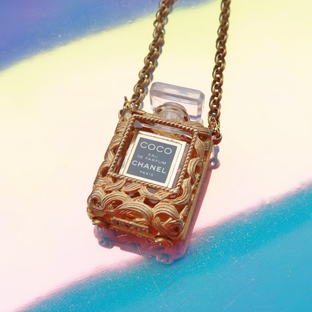 CHANEL vintage （シャネル　ヴィンテージ）PERFUME BOTTLE NECKLESS 香水瓶 チェーン フラワーデザイン　ネックレス  COCO - vintage & select shop The Delight shop