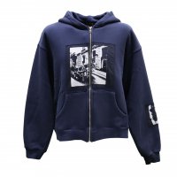 <img class='new_mark_img1' src='https://img.shop-pro.jp/img/new/icons1.gif' style='border:none;display:inline;margin:0px;padding:0px;width:auto;' />EMOSTANCE CLUB VIENNA HORSE PATCH ZIP HOODIE