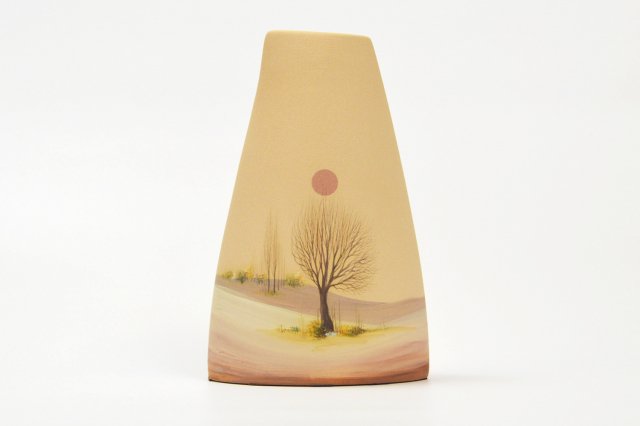 GIR707【一点物の手描き陶磁器】イラン南部の砂漠の風景（ライトブラウン）