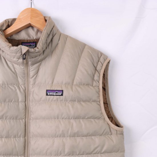 中古】Patagonia(パタゴニア)メンズダウン【ベスト】Mグレー灰色(古着)j73