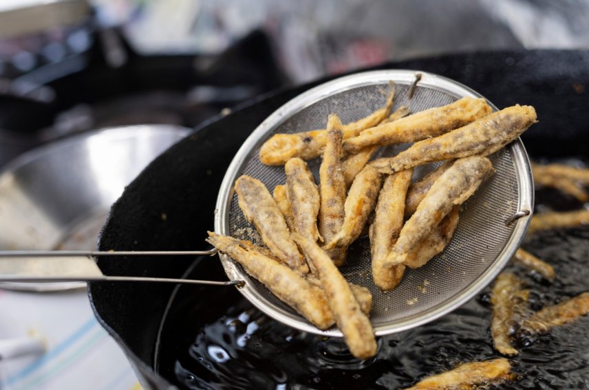 メヒカリ唐揚げ　日本料理 高浜 - 旅するひなた