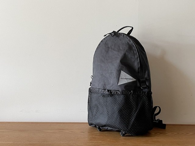 and wander アンド ワンダー / ECOPAK 20L daypack black - SALT