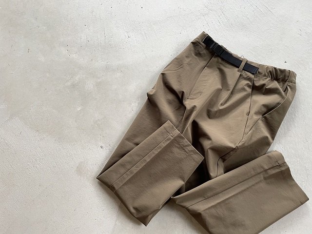 GOLDWIN ゴールドウィン / One Tuck Tapered Stretch Pants TO - SALT